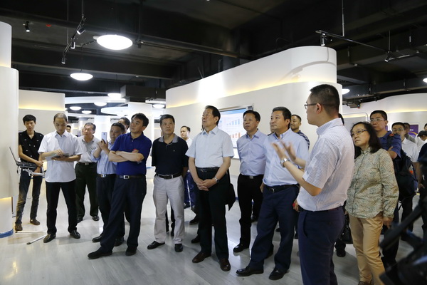 代表005.JPG 44bbb1ed80fccf8a37901c0d71df66b8.jpg