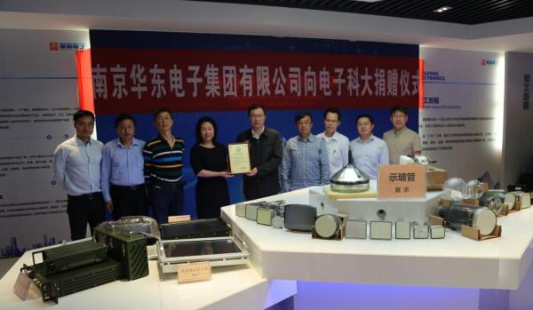 新闻4.jpg 4f0ec382314f8bd77c5c75f5e7079c6a.jpg