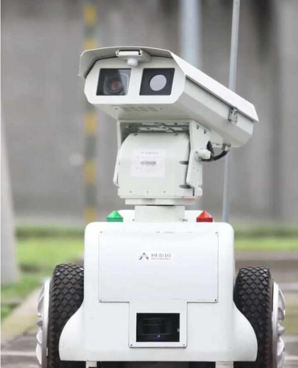 电力巡检机器人.jpg 电力巡检机器人.jpg