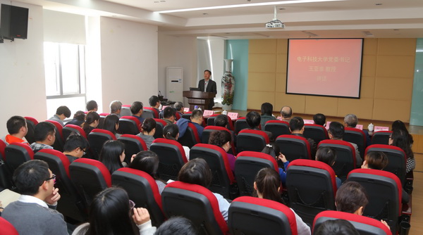 习近平0001.JPG 76804319b5bcdf4b244e49702b3d2808.jpg