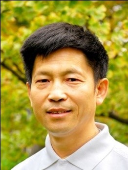 祝峰.jpg 祝峰.jpg