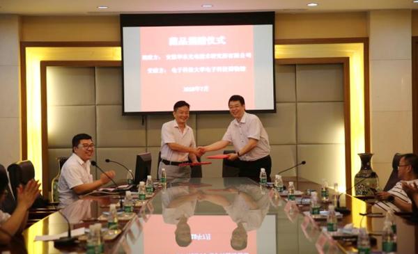 2.jpg beabbc7c2abfb339f6a70be7ef2509d2.jpg